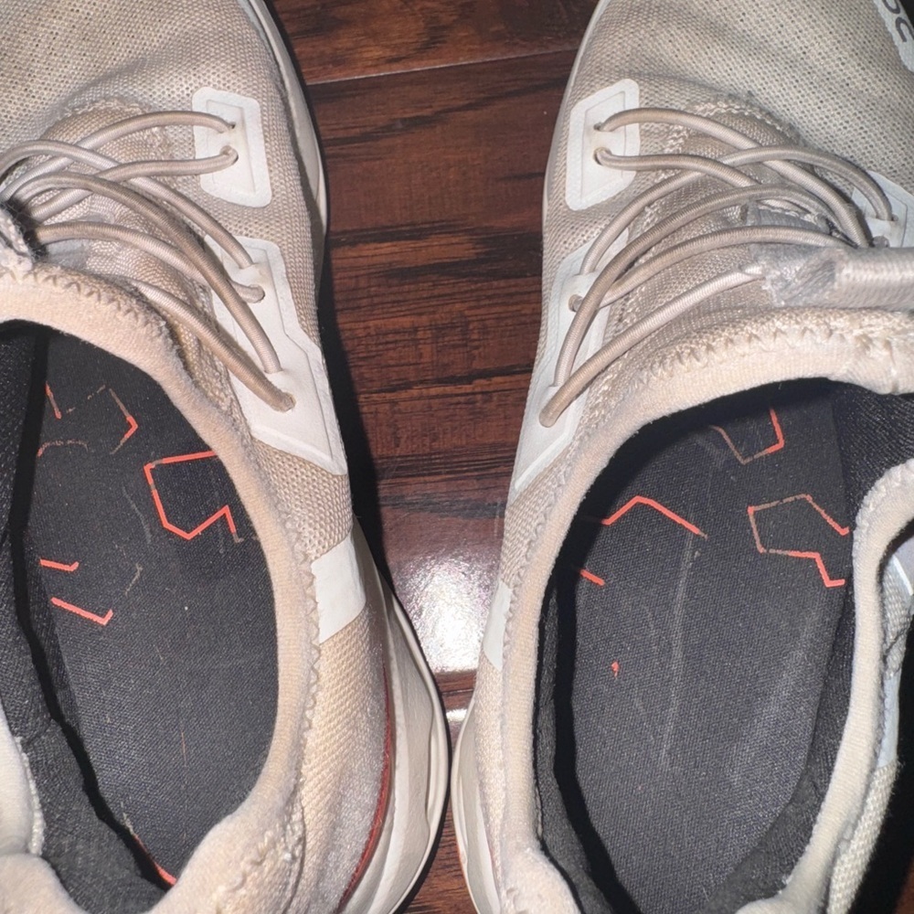 On Running Kids Tan and Orange Sneakers - Picture 6 of 7